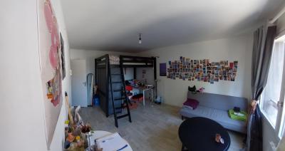 A louer T1 Rénové LILLE VAUBAN LA CATHO + pkg+ cave