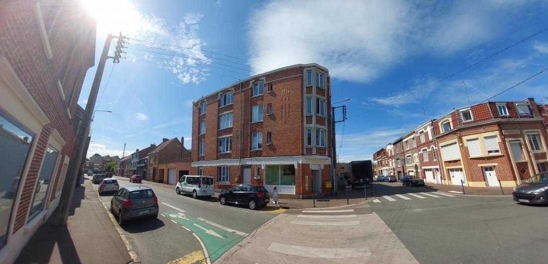 Très Grand T3 lumineux proche Croisé Laroche